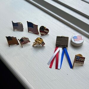 LOT-PATRIOTIC 8 FLAG COLLECTOR PINS / 1 FLAG USA BEAD